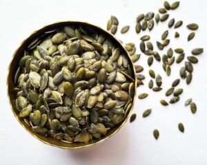 ĶIRBJU SĒKLAS, lobītas ZERO WASTE LESS WASTE KUULE.LV BEZIEPAKOJUMA VEIKALS