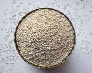 KVINOJA, baltā ZERO WASTE LESS WASTE KUULE.LV BEZIEPAKOJUMA VEIKALS