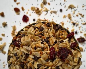 GRANOLA, ar šokolādi LATVIJA ZERO WASTE LESS WASTE KUULE.LV BEZIEPAKOJUMA VEIKALS