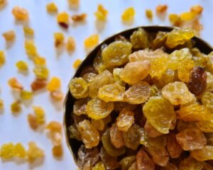 ROZĪNES, zelta ZERO WASTE LESS WASTE KUULE.LV BEZIEPAKOJUMA VEIKALS