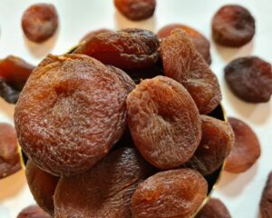 APRIKOZES, žāvētas, dabīgas bez kauliņiem, BIO ZERO WASTE LESS WASTE KUULE.LV BEZIEPAKOJUMA VEIKALS