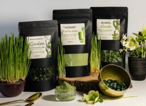 KOMPLEKTS spirulīna, hlorella, kviešu asni