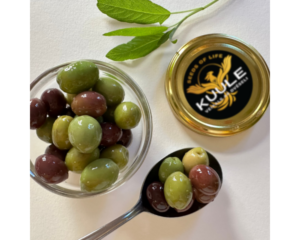 OLĪVAS mix zaļās un kalamata, ar kauliņiem